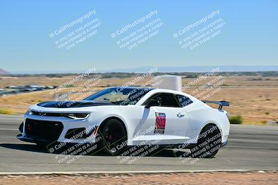 media/Oct-18-2025-Extreme Speed (Sat) [[d6d7e1fef1]]/Group 3 Purple/Session 2 (Turn 3)/